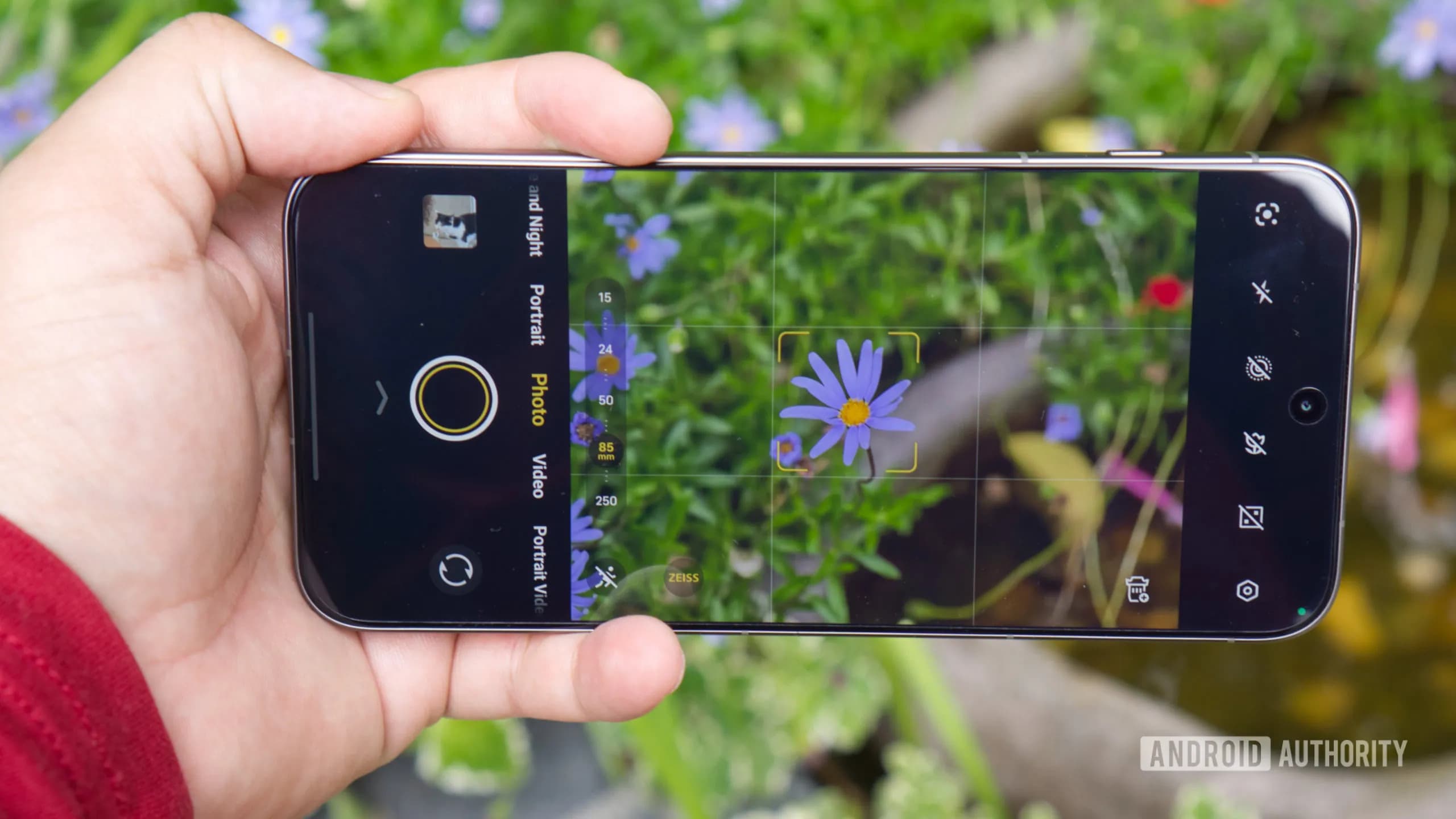 چرا بهتر است به جای گلکسی S26، گوشی ویوو X300 را بخرید؟